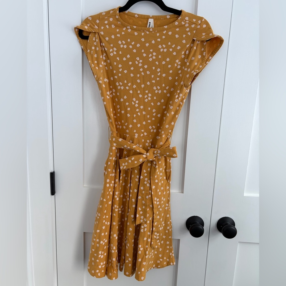 Pact Like-New Women’s Dress Tulip Cap Sleeves Yellow Flower Print Size Sm